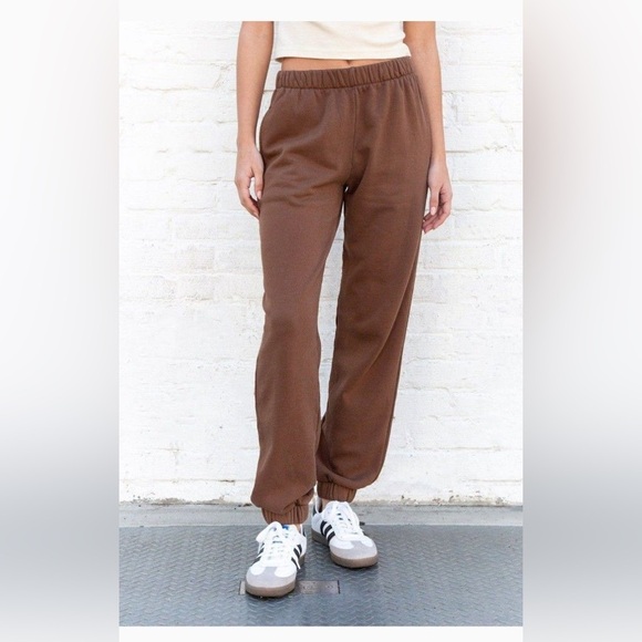 Brandy Melville Pants - Brandy Melville Brown Sweatpants Relaxed Fit Joggers